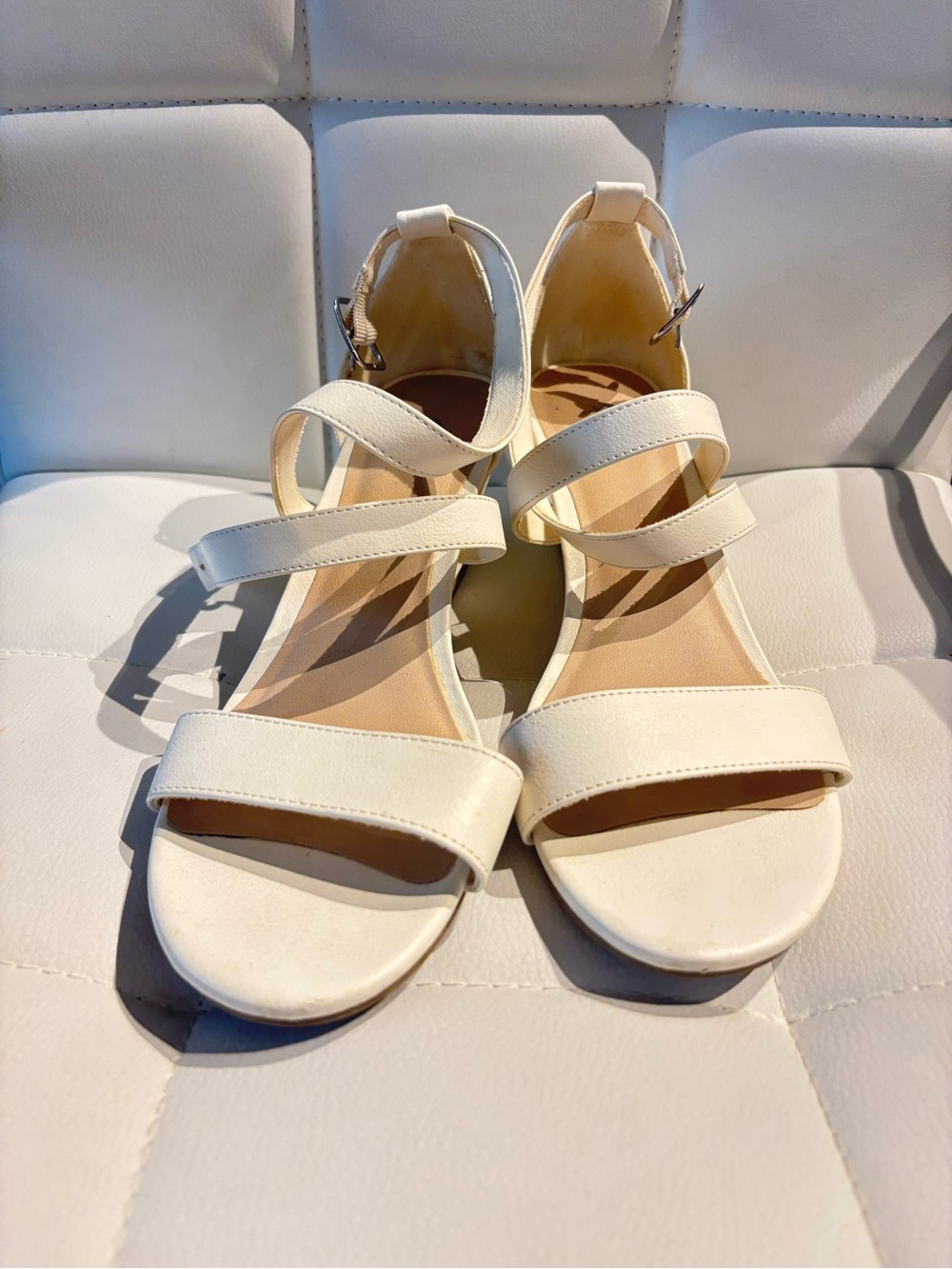 FIONI White Strappy Wedge Sandals